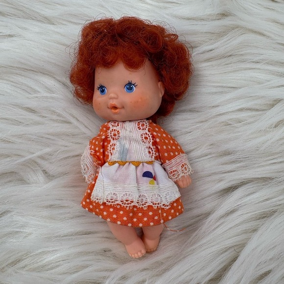 Kenner Other - 1980's‎ Vintage Strawberry Shortcake Mini Baby With Dress